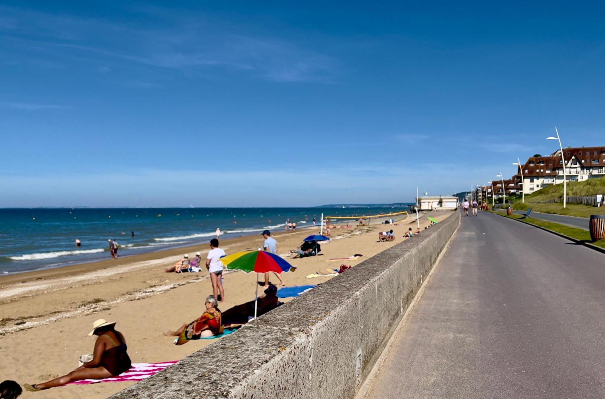 Cabourg Plage A 200M Plage 外观 照片